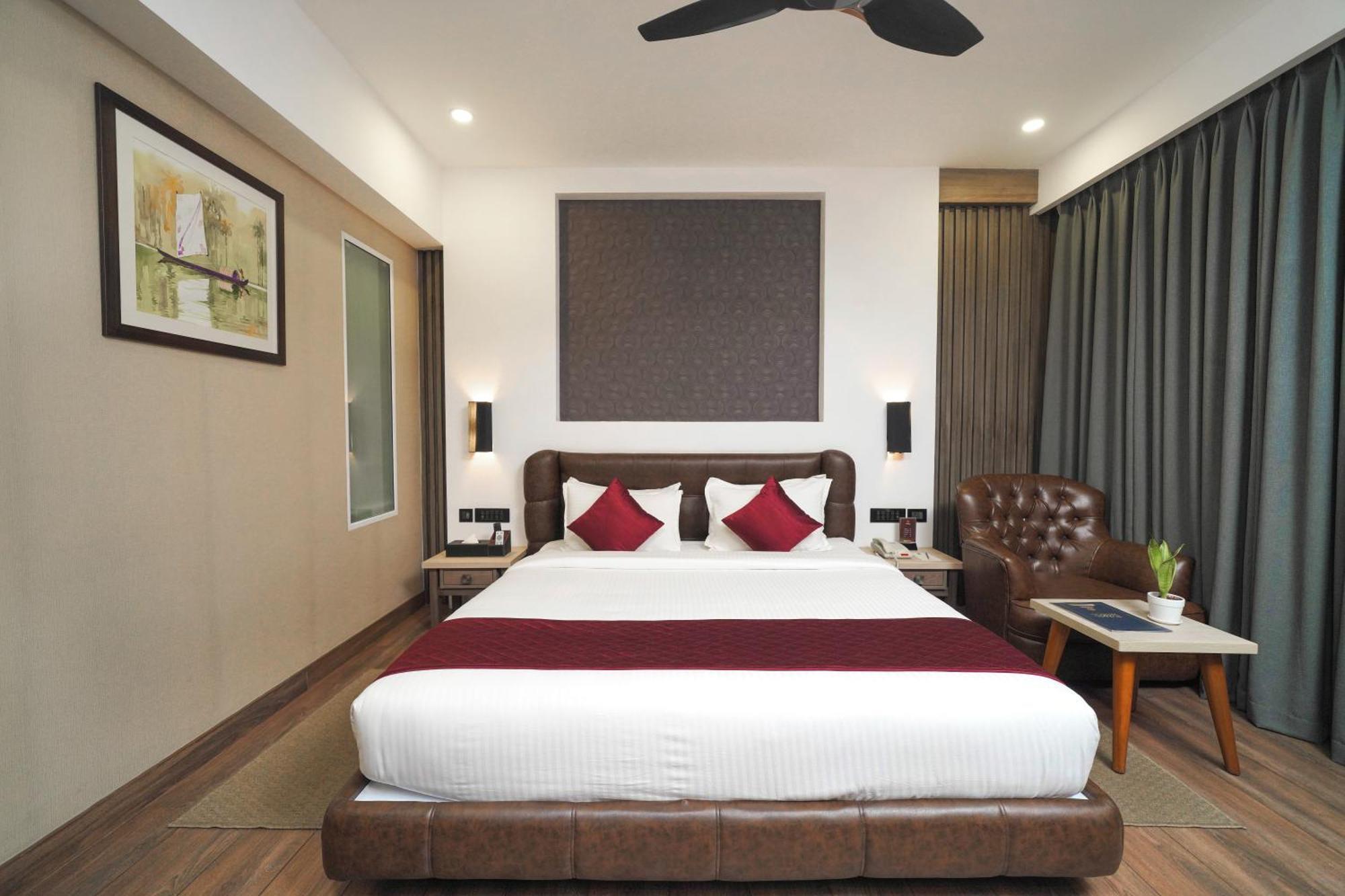 Classic Regency Alappuzha Exterior photo