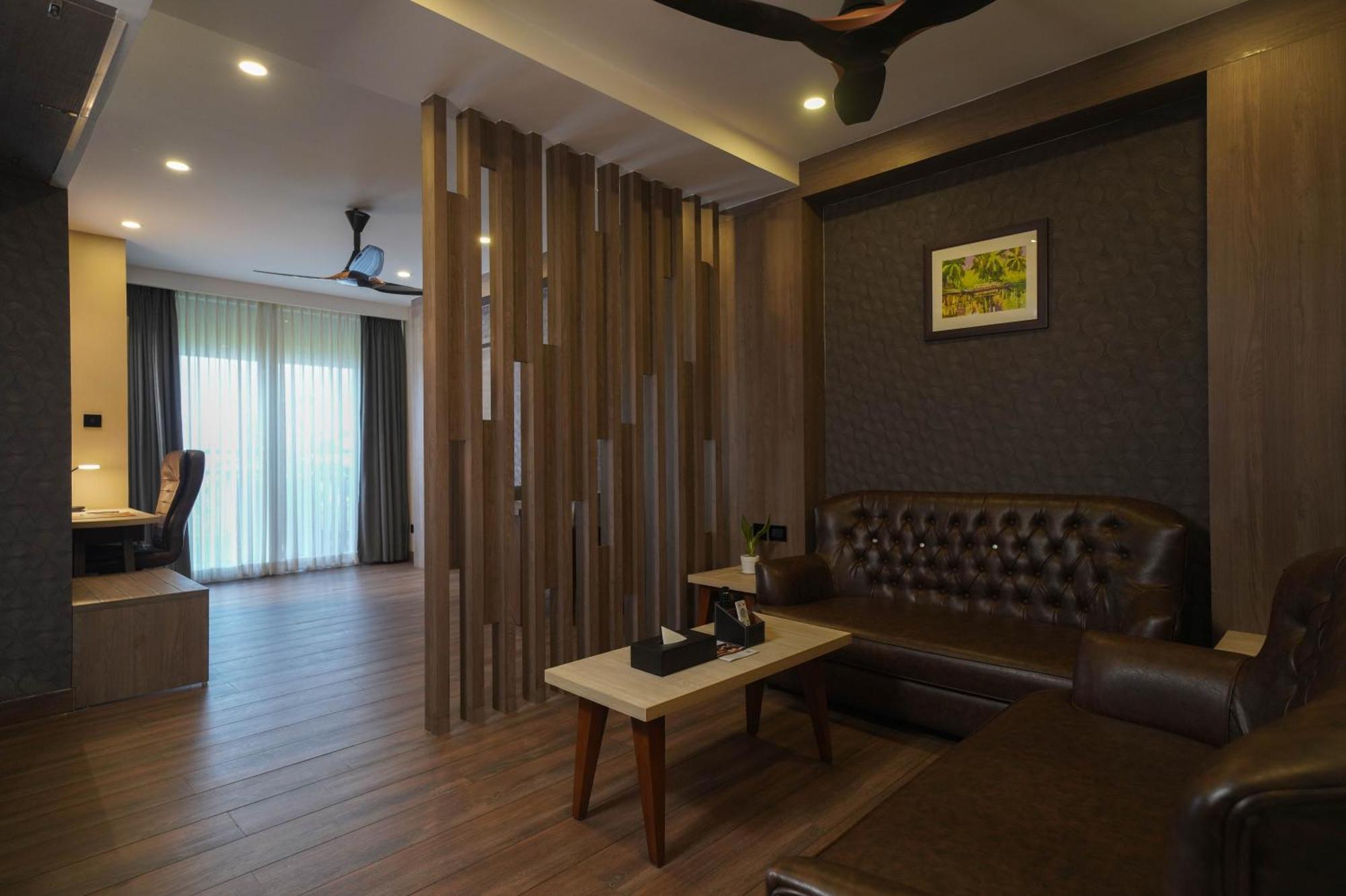 Classic Regency Alappuzha Exterior photo