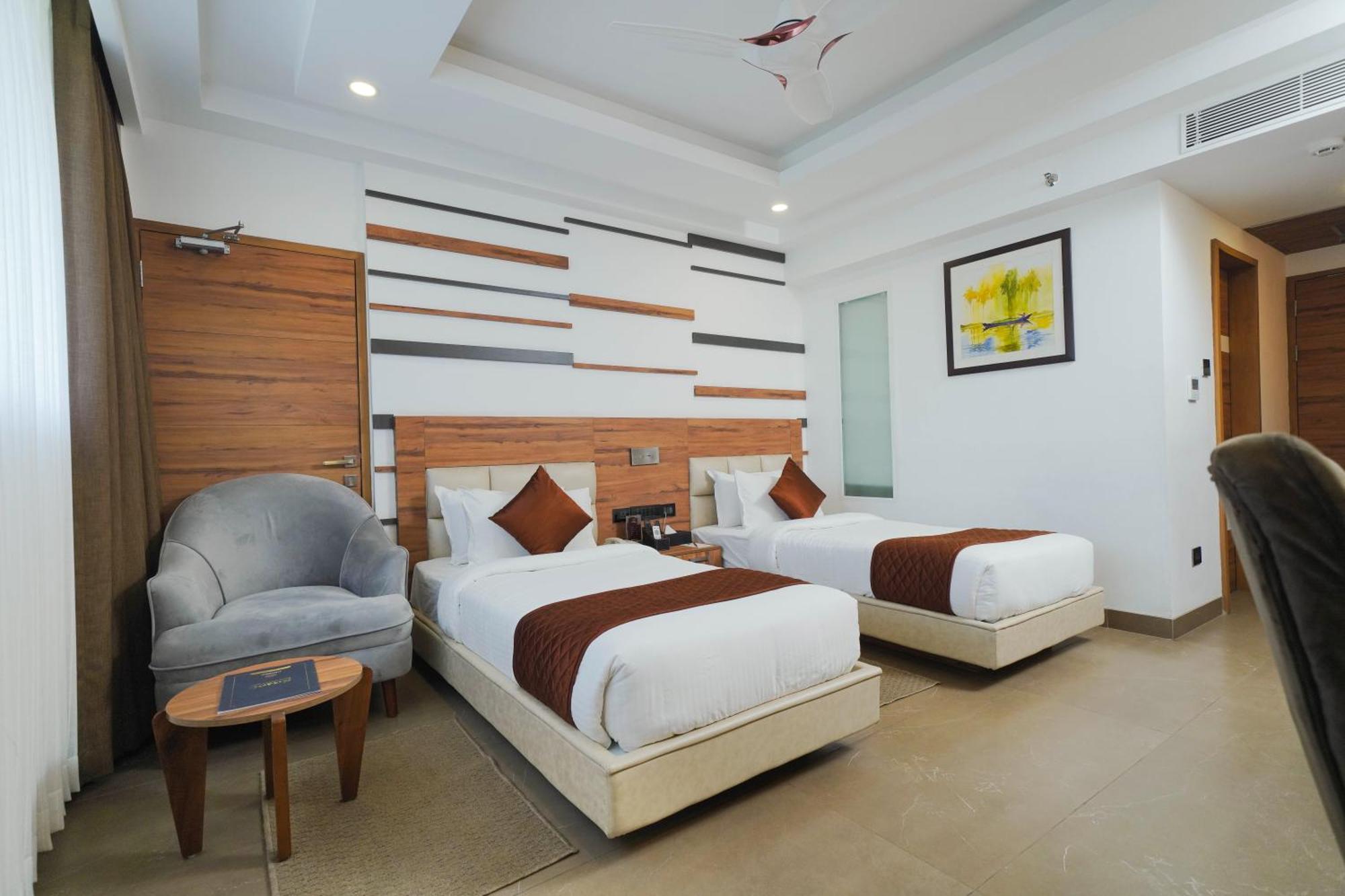 Classic Regency Alappuzha Exterior photo