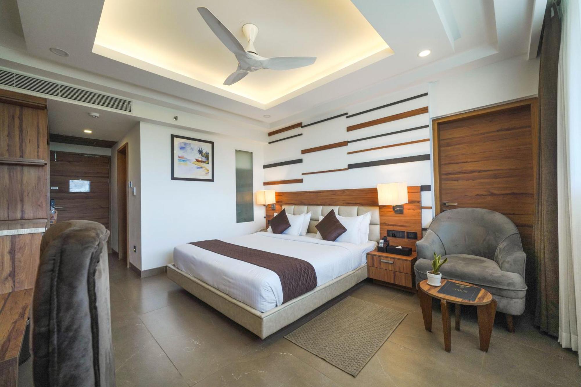 Classic Regency Alappuzha Exterior photo